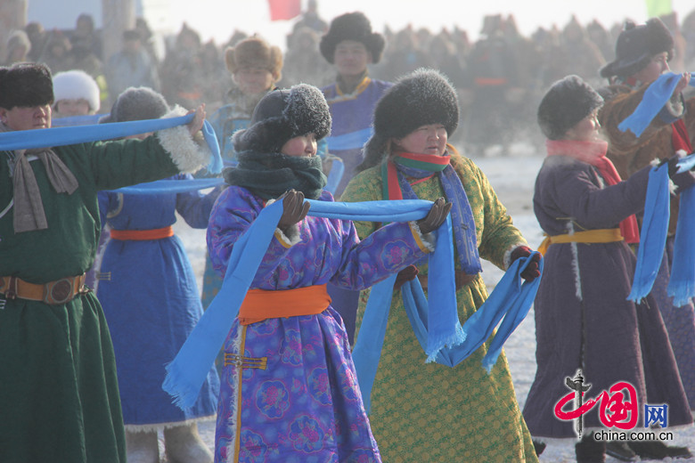 2014中国冰雪那达慕:冰天雪地里的运动激情（组图）（记者王金梅 摄影刘紫玄）