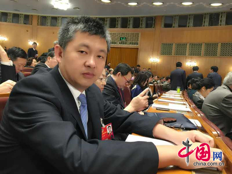 王召明提案呼吁：按高标准补助牧草生产 加大草原恢复与保护力度（中国网记者 王金梅）