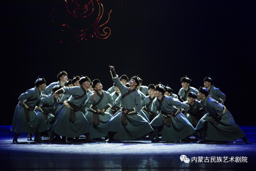 民间舞蹈饕餮盛宴 七大亮点精彩纷呈:首届内蒙古民间舞蹈大赛开幕