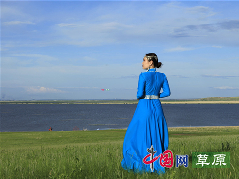 路过夏日草原最美的风景（图）