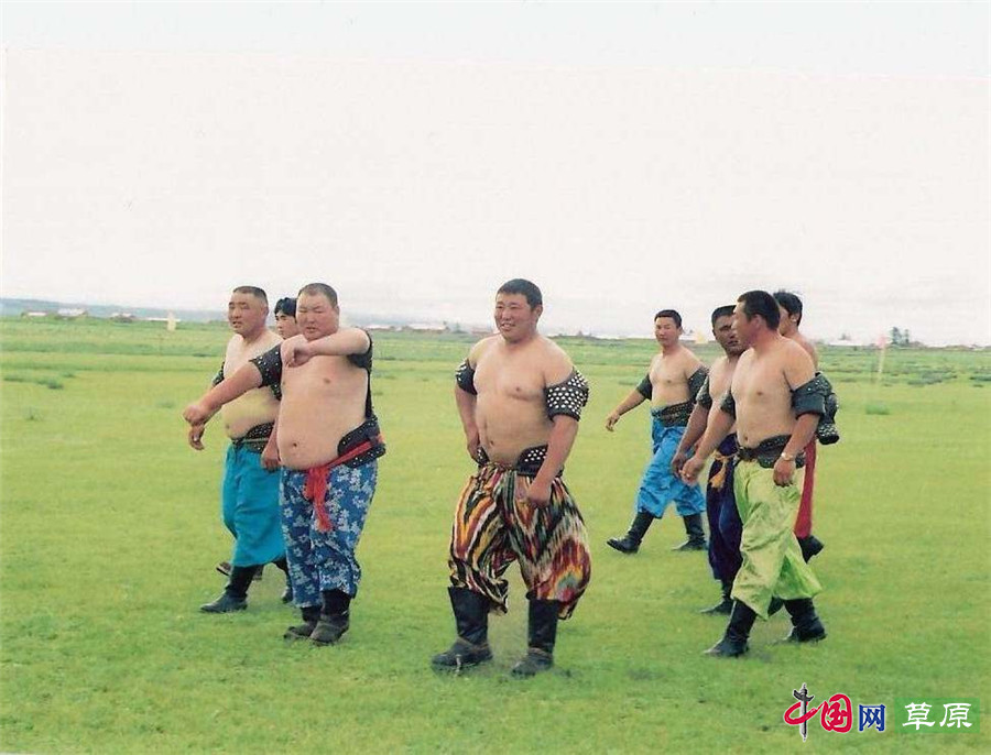 鄂温克族自治旗2015年瑟宾节暨全民健身那达慕即将开幕