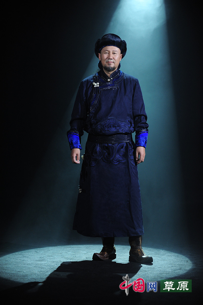 腾格尔携《蒙古汉子》回归 呼吁重视草原生态保护 腾格尔携《蒙古汉子》回归 呼吁重视草原生态保护