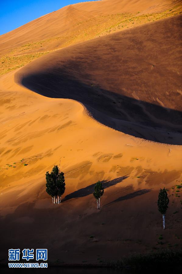 （美丽中国）（2）壮美的巴丹吉林沙漠