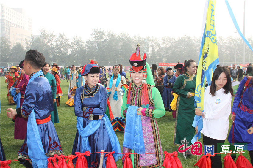 第35届北京那达慕开幕：都市草原人欢聚的一场炫目民族盛宴（记者 王金梅）
