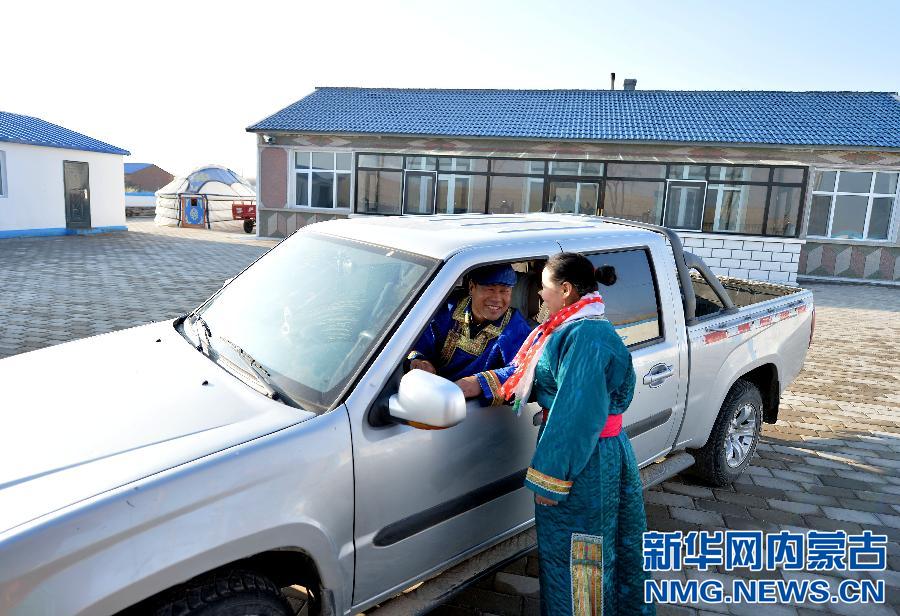 （走基层·听民声）（4）草原深处牧民的“现代化生活”