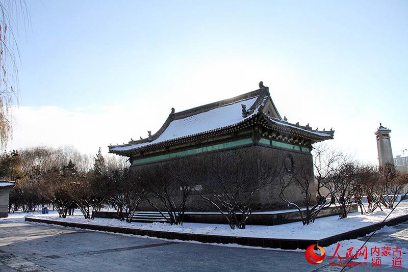 呼和浩特市公主府雪景（张雪冬 摄）