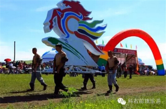 点击图片进入下一页